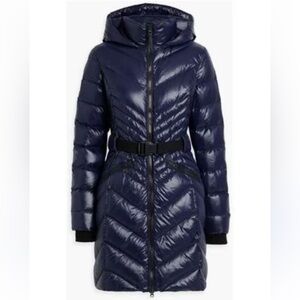 NWT $1195 RUDSAK duck down Quilted shell hooded jacket /belted coat Women Navy